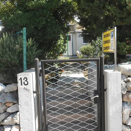 Apartman Davorka Karlobag Exterior photo
