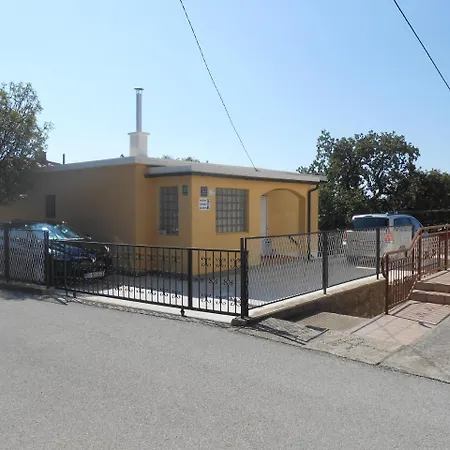 Apartman Davorka Karlobag Exterior photo