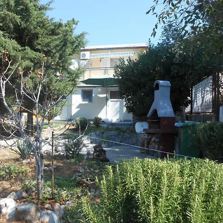 Apartman Davorka Karlobag Exterior photo