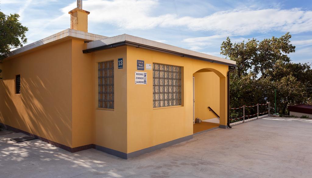 Apartment Davorka *
