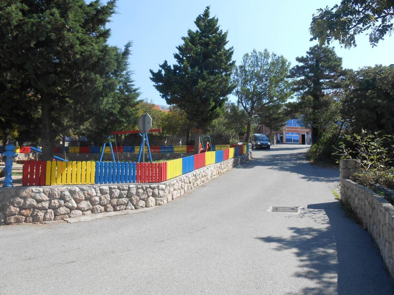 Davorka Apartment Karlobag